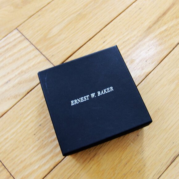 BNWT AW24 ERNEST W. BAKER GREEN STONE PENDANT NECKLACE - Picture 3 of 5